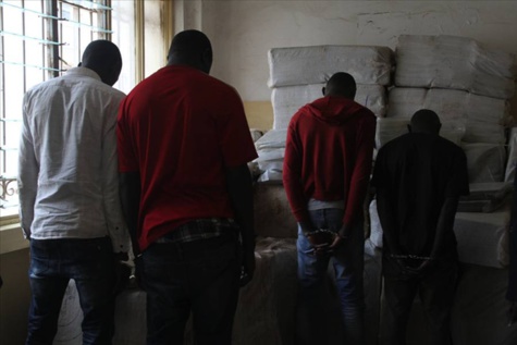 Coup de filet à Grand-Yoff environs : la police pêche le redoutable gang des 7 malfaiteurs Coup de filet à Grand-Yoff environs : la police pêche le redoutable gang des 7 malfaiteurs