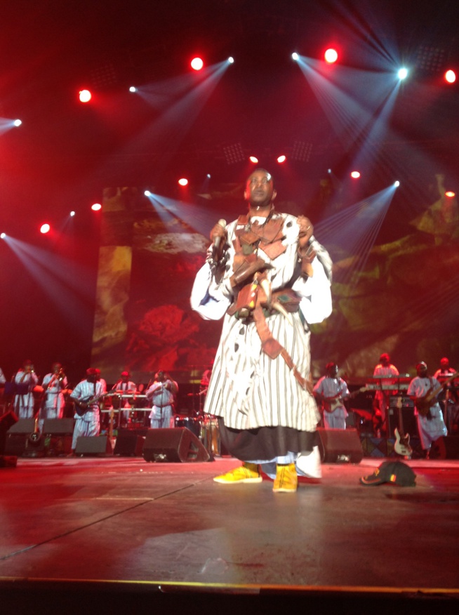 Vipeoples vous montre 04 images du dernier Bercy de Youssou Ndour en octobre 2013... REGARDEZ Vipeoples vous montre 04 images du dernier Bercy de Youssou Ndour en octobre 2013... REGARDEZ