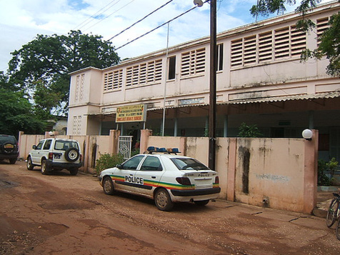 Démantèlement du réseau de trafic de drogue : Le coup de maître de la police de Ziguinchor Démantèlement du réseau de trafic de drogue : Le coup de maître de la police de Ziguinchor