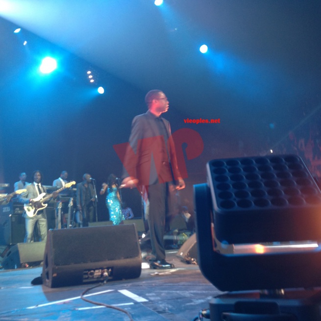 JOUR J- 28: Ce que vous n'aviez pas vu dans les coulisses du dernier Bercy de Youssou Ndour en 2013. Regardez