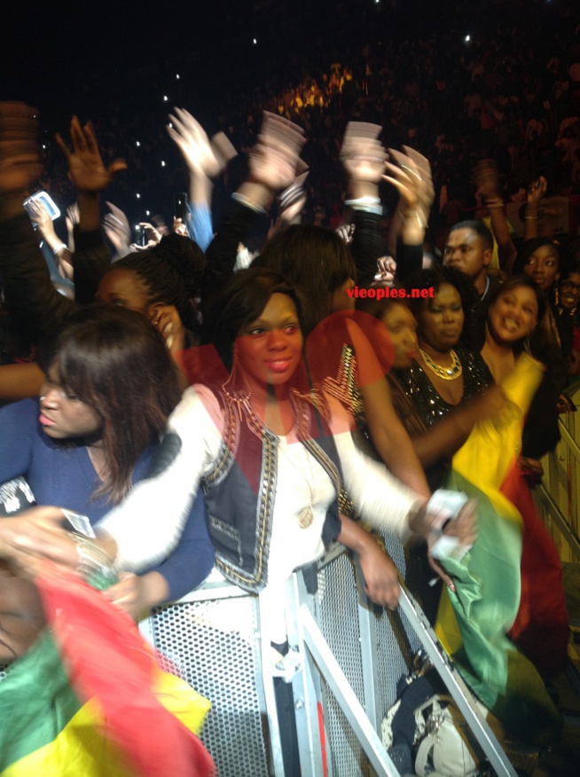 JOUR J- 28: Ce que vous n'aviez pas vu dans les coulisses du dernier Bercy de Youssou Ndour en 2013. Regardez