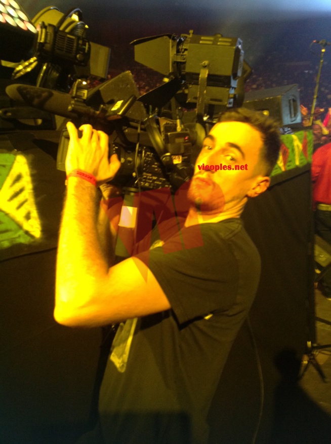JOUR J- 28: Ce que vous n'aviez pas vu dans les coulisses du dernier Bercy de Youssou Ndour en 2013. Regardez