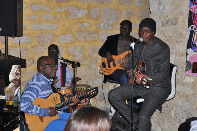 Pour la première fois le groupe de folk Pape et Cheikh explose le Feeling Good de Paris et vous donne RV ce samedi 21 octobre.