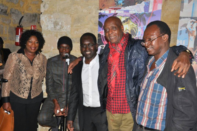 Pour la première fois le groupe de folk Pape et Cheikh explose le Feeling Good de Paris et vous donne RV ce samedi 21 octobre. Pour la première fois le groupe de folk Pape et Cheikh explose le Feeling Good de Paris et vous donne RV ce samedi 21 octobre.