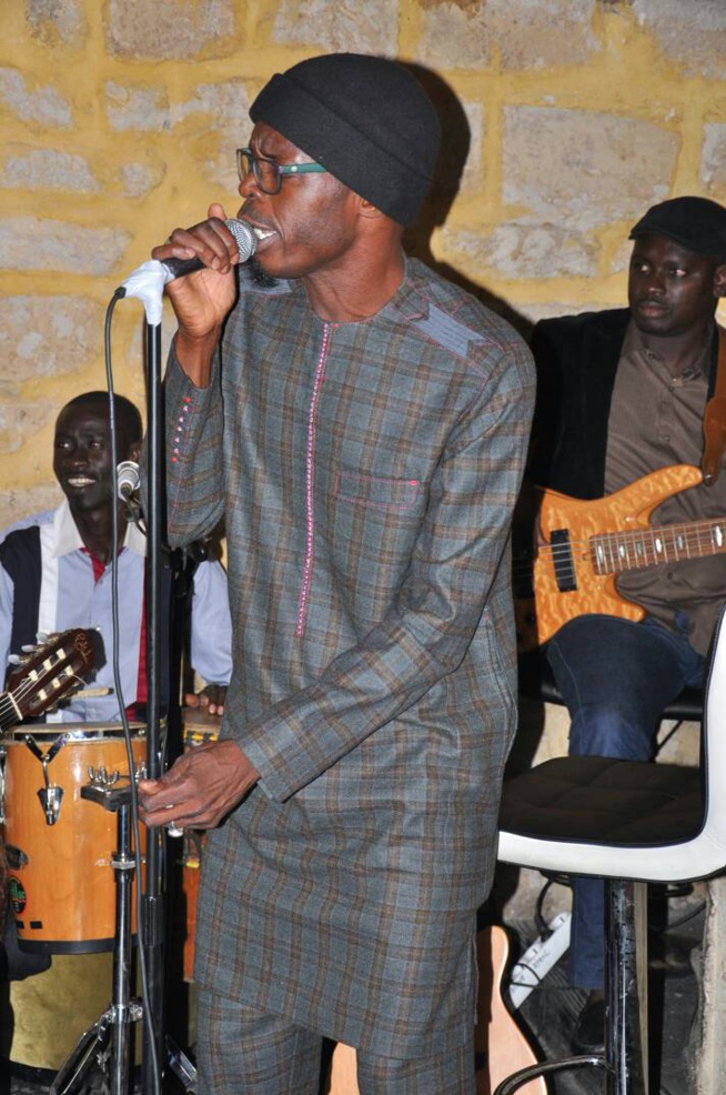 Pour la première fois le groupe de folk Pape et Cheikh explose le Feeling Good de Paris et vous donne RV ce samedi 21 octobre. Pour la première fois le groupe de folk Pape et Cheikh explose le Feeling Good de Paris et vous donne RV ce samedi 21 octobre.