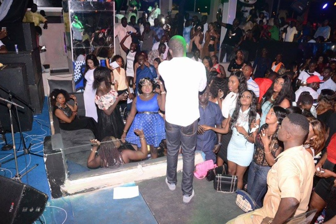 80 IMAGES: Pape diouf dans la ferveur de son "Jantal Maraa" au Saraba. 80 IMAGES: Pape diouf dans la ferveur de son "Jantal Maraa" au Saraba.