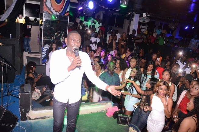 80 IMAGES: Pape diouf dans la ferveur de son "Jantal Maraa" au Saraba. 80 IMAGES: Pape diouf dans la ferveur de son "Jantal Maraa" au Saraba.