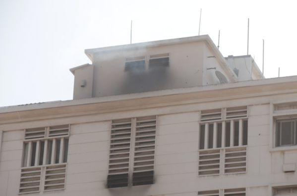 Incendie de l'immeuble Allianz à côté de la 2sTv: Une Française de 93 ans y aurait perdu la vie Incendie de l'immeuble Allianz à côté de la 2sTv: Une Française de 93 ans y aurait perdu la vie