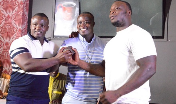 Fass avertit Assane Ndiaye : « Papa Sow ne luttera pas après le 19 novembre » Fass avertit Assane Ndiaye : « Papa Sow ne luttera pas après le 19 novembre »
