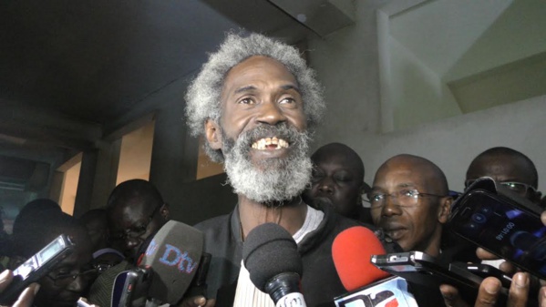 Me Ciré Clédor Ly répond au Procureur : « Khalifa Sall doit être libéré immédiatement et sans conditions » Me Ciré Clédor Ly répond au Procureur : « Khalifa Sall doit être libéré immédiatement et sans conditions »