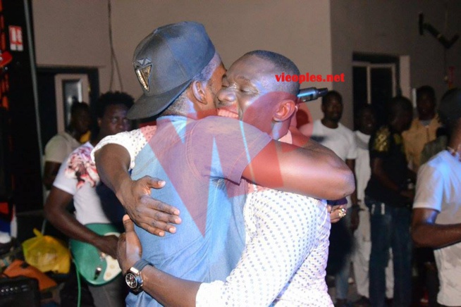 Sory Ba met le feu au Saraba avec Pape diouf. En images Sory Ba met le feu au Saraba avec Pape diouf. En images