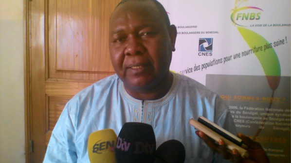 Amadou Gaye, président de la Fédération des boulangers : «Les livreurs étrangers envoient à l'extérieur 80 milliards de Fcfa issus du pain» Amadou Gaye, président de la Fédération des boulangers : «Les livreurs étrangers envoient à l'extérieur 80 milliards de Fcfa issus du pain»