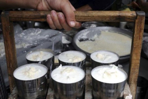 Mariée de force, elle tue 13 personnes dont son mari, avec du lait empoisonné Mariée de force, elle tue 13 personnes dont son mari, avec du lait empoisonné