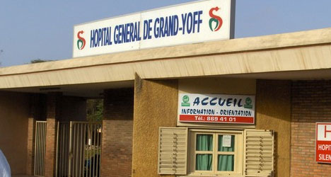 Grand-Yoff : La Police investit l’hôpital, annule l'Assemblée générale et convoque le porte-parole des syndicalistes Grand-Yoff : La Police investit l’hôpital, annule l'Assemblée générale et convoque le porte-parole des syndicalistes