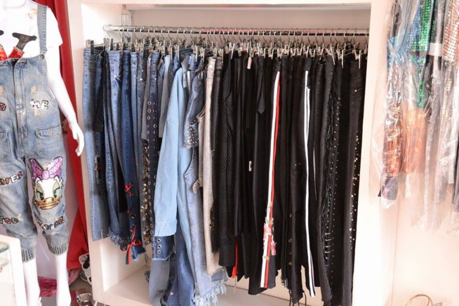 VIVEZ CHIC ET GLAMOUR CHEZ COBRA BEAUTY HAIR SHOP DECOLE FAYE SUR LA VDN APRES L'ANCIEN GOOD RADE. VIVEZ CHIC ET GLAMOUR CHEZ COBRA BEAUTY HAIR SHOP DECOLE FAYE SUR LA VDN APRES L'ANCIEN GOOD RADE.