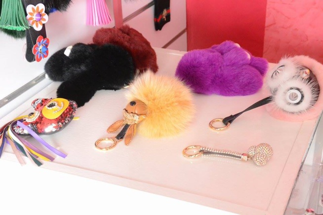VIVEZ CHIC ET GLAMOUR CHEZ COBRA BEAUTY HAIR SHOP DECOLE FAYE SUR LA VDN APRES L'ANCIEN GOOD RADE.