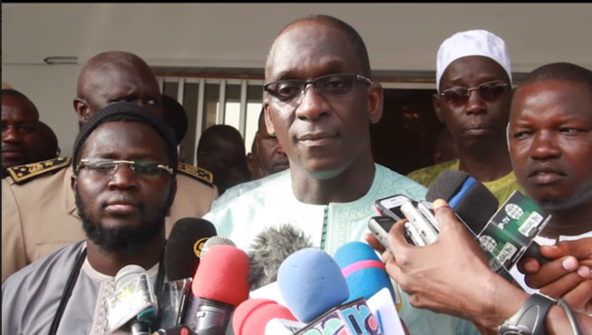 ABDOULAYE DIOUF SARR À TOUBA- 'Toutes les personnes atteintes de dengue ont repris leurs activités' ABDOULAYE DIOUF SARR À TOUBA- 'Toutes les personnes atteintes de dengue ont repris leurs activités'