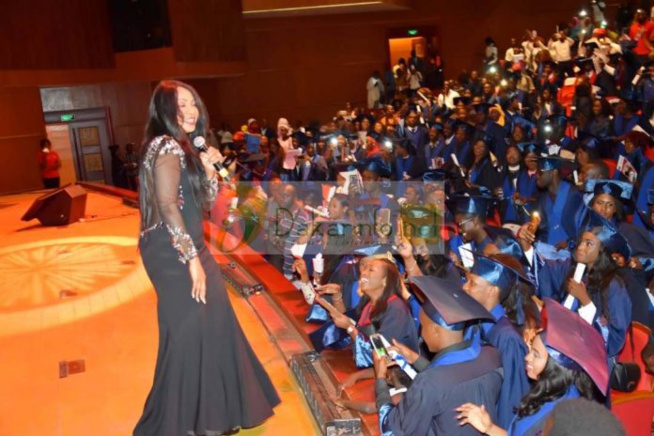 Cérémonie Graduation licence master de AFI: Viviane assure le show Cérémonie Graduation licence master de AFI: Viviane assure le show