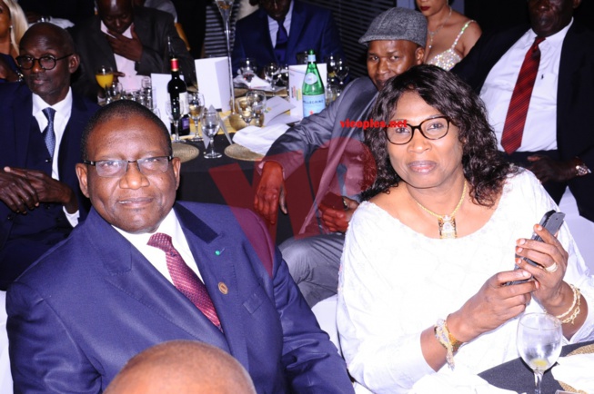 SEM Bassirou Sene ambassadeur du Sénégal à Paris au gala des Award African Leadership de Paris avec le MEDS de Mbagnick Diop.