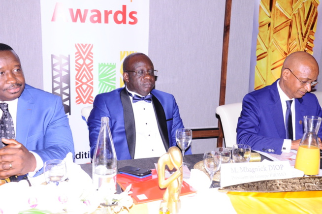 300 IMAGES: Le président du MEDS, Mbagnick Diop vient de démonter sa force dans l'innovation des entreprises Africaines pour un developpement économique au Méridien Etoile - Paris. REGARDEZ 300 IMAGES: Le président du MEDS, Mbagnick Diop vient de démonter sa force dans l'innovation des entreprises Africaines pour un developpement économique au Méridien Etoile - Paris. REGARDEZ