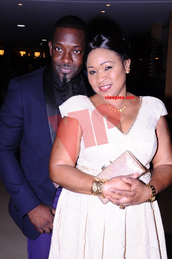 Entre Mame Ndiaye et Mbaye Dieye Faye c'est le grand amour naturel. Entre Mame Ndiaye et Mbaye Dieye Faye c'est le grand amour naturel.