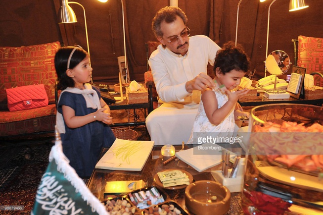 Arrestations en Arabie saoudite : le prince saoudien Al-Walid, l’homme le plus riche du Moyen-Orient arrêté pour … Arrestations en Arabie saoudite : le prince saoudien Al-Walid, l’homme le plus riche du Moyen-Orient arrêté pour …