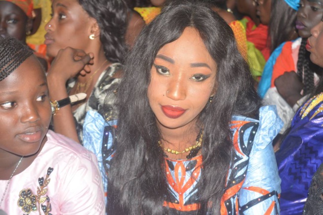 Les femmes Thianta habillées comme si elles étaient… Les femmes Thianta habillées comme si elles étaient…