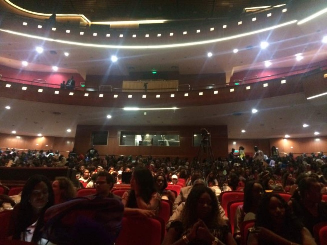 Les premières images: Avant première Bercy Youssou Ndour au grand théâtre de Dakar avant Accor Hotel Aréna Paris Bercy