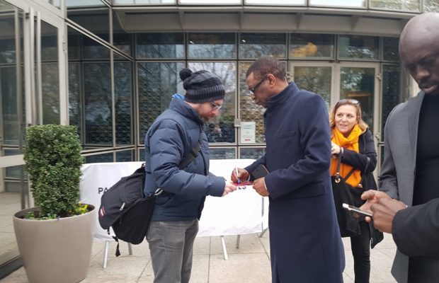 Bercy 2017 JOUR J- 1 : Youssou Ndour la star planétaire dans  les rues de Paris.. Découvrez les images