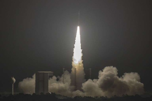 Satellite marocain en orbite : un lancement secret qui inquiète Satellite marocain en orbite : un lancement secret qui inquiète