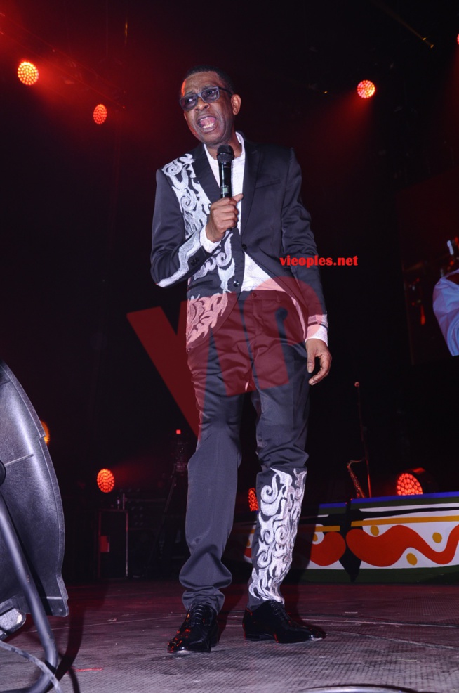 Bercy 2017: Youssou Ndour l'incontestable fierté d'un peuple dans la "TOTALE". Regardez Bercy 2017: Youssou Ndour l'incontestable fierté d'un peuple dans la "TOTALE". Regardez