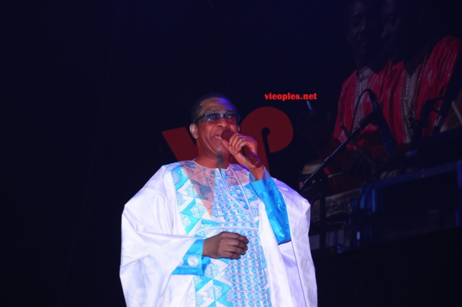 Bercy 2017: Youssou Ndour l'incontestable fierté d'un peuple dans la "TOTALE". Regardez Bercy 2017: Youssou Ndour l'incontestable fierté d'un peuple dans la "TOTALE". Regardez