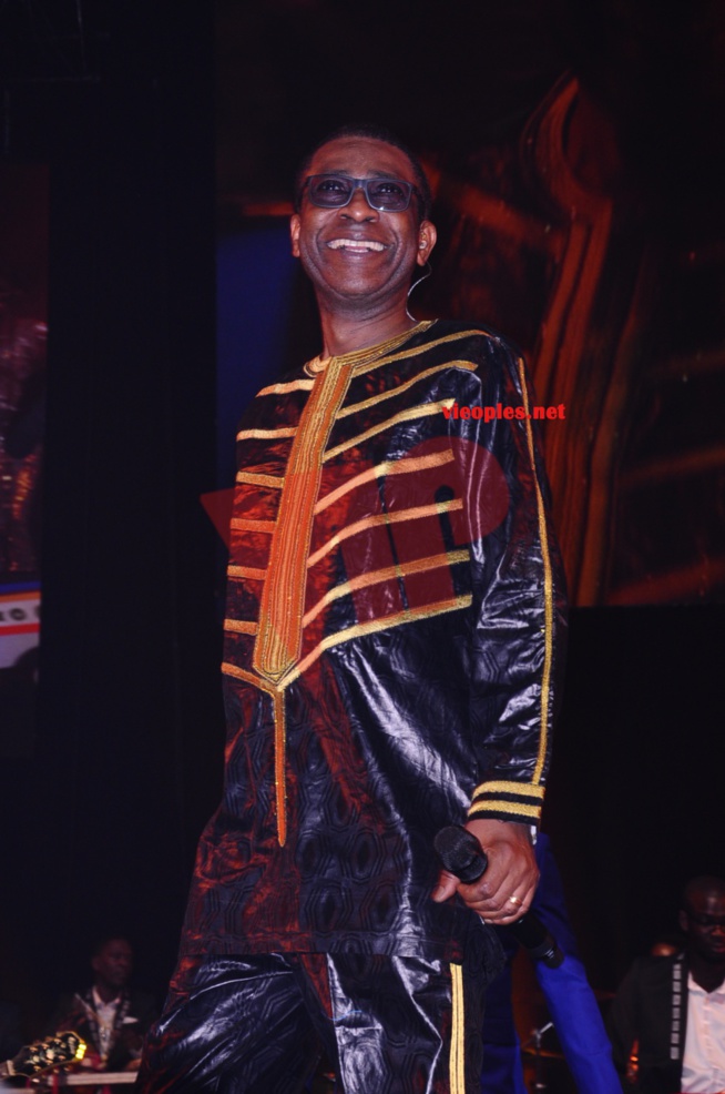 Bercy 2017: Youssou Ndour l'incontestable fierté d'un peuple dans la "TOTALE". Regardez Bercy 2017: Youssou Ndour l'incontestable fierté d'un peuple dans la "TOTALE". Regardez