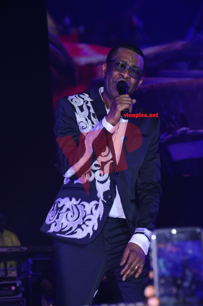 Bercy 2017: Youssou Ndour l'incontestable fierté d'un peuple dans la "TOTALE". Regardez Bercy 2017: Youssou Ndour l'incontestable fierté d'un peuple dans la "TOTALE". Regardez