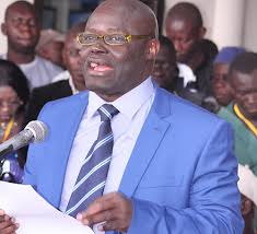 PDS : Ameth Fall Braya lâche Me Wade et répond à l'appel de Macky Sall PDS : Ameth Fall Braya lâche Me Wade et répond à l'appel de Macky Sall