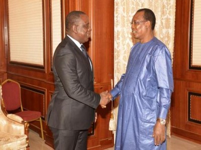 Affaire Cheikh T. Gadio: le Tchad dénonce des "allégations mensongères" Affaire Cheikh T. Gadio: le Tchad dénonce des "allégations mensongères"