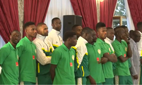Prime spéciale de Macky Sall à l'équipe nationale : Les "Lions" prêts à retourner l'argent s'il n'y a pas de partage équitable Prime spéciale de Macky Sall à l'équipe nationale : Les "Lions" prêts à retourner l'argent s'il n'y a pas de partage équitable