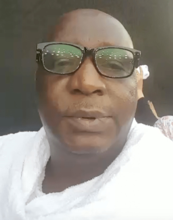 M. Abdoulaye Dieng fait la Oummra à la mecque en la mémoire de son frère de El Hadj Médoune Thiam M. Abdoulaye Dieng fait la Oummra à la mecque en la mémoire de son frère de El Hadj Médoune Thiam