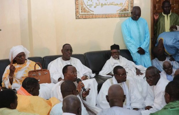 Décès de Serigne Bass Bara : Macky Sall à Touba Décès de Serigne Bass Bara : Macky Sall à Touba