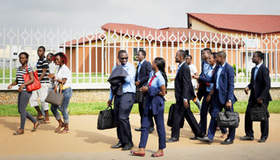 Escroquerie via Internet : Le patron d’Icone Magazine, Mansour Dieng tombe dans le piège du jeune couple d’étudiants Escroquerie via Internet : Le patron d’Icone Magazine, Mansour Dieng tombe dans le piège du jeune couple d’étudiants