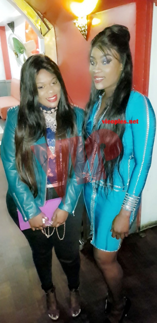 Les images de l'anniversaire de l'épicurienne Parisienne Ngonista. Les images de l'anniversaire de l'épicurienne Parisienne Ngonista.