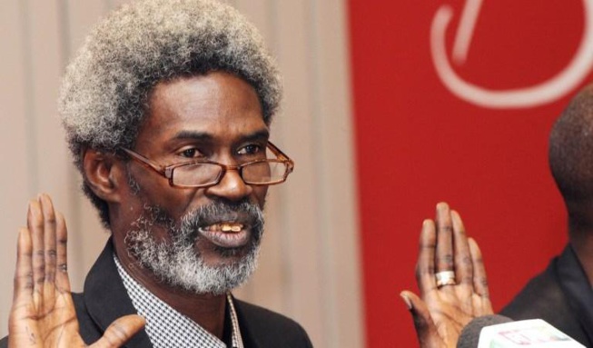 Les avocats de Khalifa Sall tournent le dos aux institutions sénégalaises : « On les manipule à souhait », selon Me Ciré Clédor Ly Les avocats de Khalifa Sall tournent le dos aux institutions sénégalaises : « On les manipule à souhait », selon Me Ciré Clédor Ly