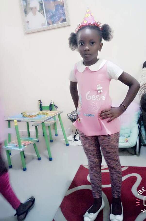 L'animateur Cheikh Sarr de Zik Fm fête l'anniversaire de sa fille avec ses camarades de classe. L'animateur Cheikh Sarr de Zik Fm fête l'anniversaire de sa fille avec ses camarades de classe.