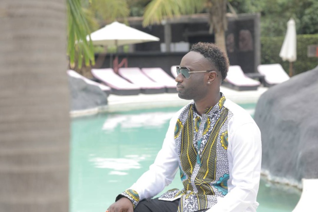 Dans les coulisses du tournage de la vidéo "TRAUMATISÉ" de Keithzy. Regardez Dans les coulisses du tournage de la vidéo "TRAUMATISÉ" de Keithzy. Regardez