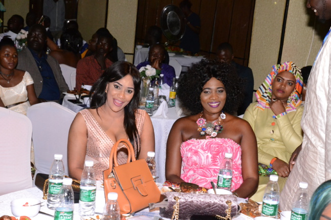 Quand le Yeungueul Guéusseum" monte sa force en Gambie avec Pape Diouf; Regardez Quand le Yeungueul Guéusseum" monte sa force en Gambie avec Pape Diouf; Regardez