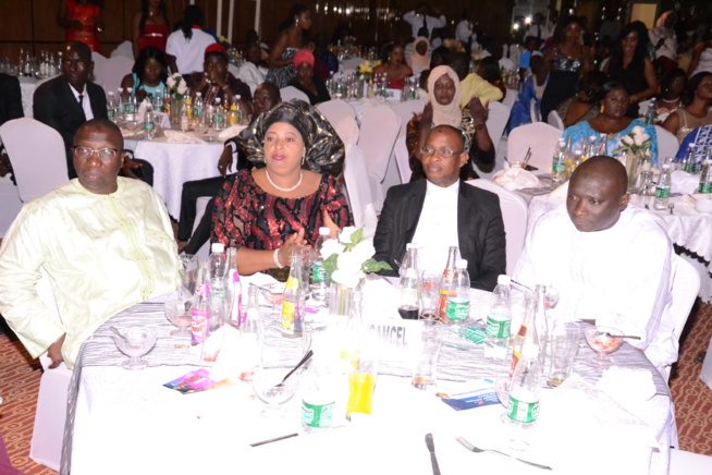 Quand le Yeungueul Guéusseum" monte sa force en Gambie avec Pape Diouf; Regardez Quand le Yeungueul Guéusseum" monte sa force en Gambie avec Pape Diouf; Regardez