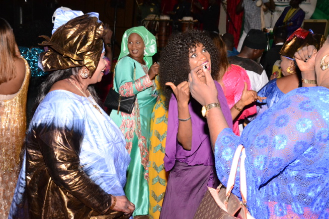 Quand le Yeungueul Guéusseum" monte sa force en Gambie avec Pape Diouf; Regardez Quand le Yeungueul Guéusseum" monte sa force en Gambie avec Pape Diouf; Regardez