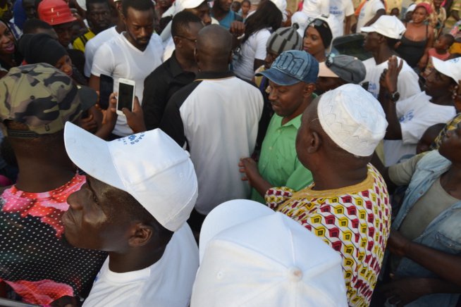 BANJUL: Pape Diouf en visite à l'usine YORO BASSE ICE PLANT TANJI de son beau frère.