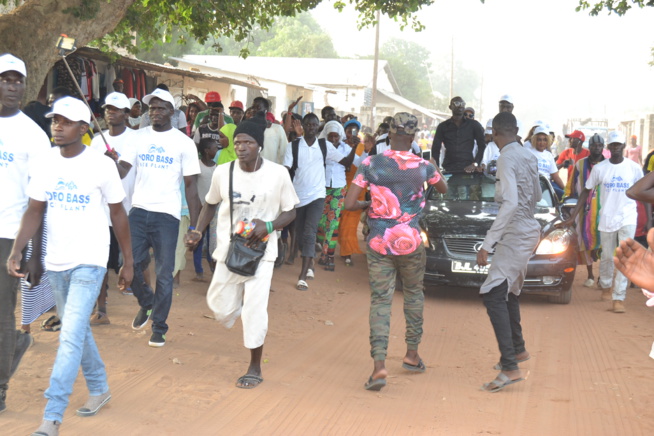 BANJUL: Pape Diouf en visite à l'usine YORO BASSE ICE PLANT TANJI de son beau frère.