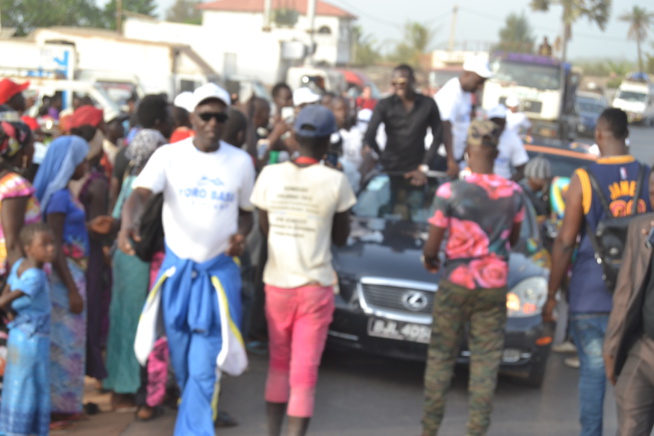 BANJUL: Pape Diouf en visite à l'usine YORO BASSE ICE PLANT TANJI de son beau frère. BANJUL: Pape Diouf en visite à l'usine YORO BASSE ICE PLANT TANJI de son beau frère.